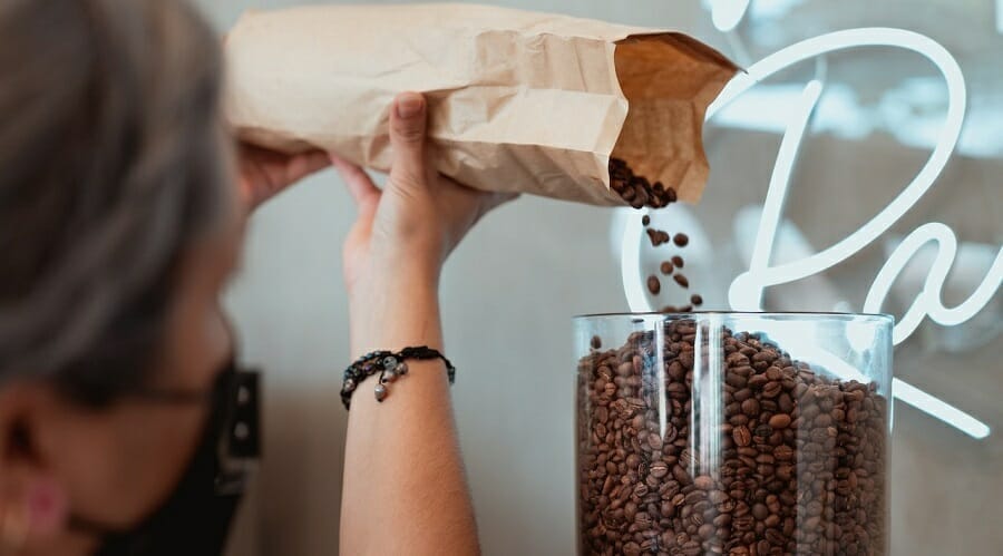 grinder ensures the flavor of coffee